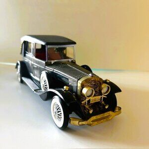 Vtg 1928 Lincoln Model L Car Black Gray radio not working ornamental read